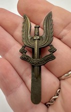 vintage British Special Air Service (SAS) Cap Badge Who Dares Wins picture