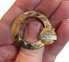 International Toastmistress Brooch Pin Gold Tone Global Vintage Toastmasters picture