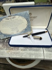 *Rare* Vintage Eversharp Skyline Gold & Black Fountain Pen w/ 14K Never Inked picture
