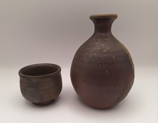 Japanese Bizen-yaki Sake Set (Tokkuri & Ochoko) – 2-Piece Ceramic Set Guinomi picture