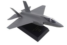 USN Lockheed F-35C Lightning II Carrier Version Desk Top 1/48 Model XX Airplane picture