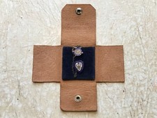 RARE WW2 Silver QUARTERMASTER PIN & ARMY SHEILD LG Balfour Co Mass Leather case picture