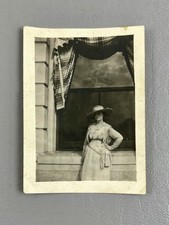 Antique 1910s Photo Woman Large Hat Edwardian Fashion Dress Original Snapshot picture