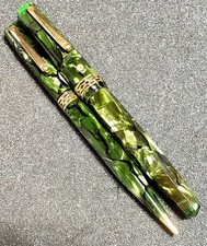 VINTAGE 1930's GREEN MARBLED EVERSHARP DORIC FOUNTAIN PEN & MECH. PENCIL SET picture