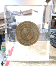 1964-65 New York World's Fair Unisphere Bronze Medal Lucite Paperweight NYC picture
