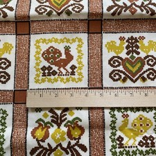 2 YDS VTG 70s Folk Pennsylvania Dutch Yellow MCM Green Chicken Floral Fabric picture