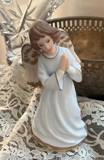 Vintage 1996 Lefton Praying Angel Porcelain Figurine Blue Gold Trim SRN 10860 picture