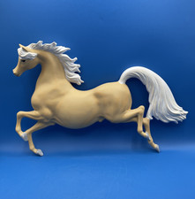 ATLANTIC MOLD FIGURAL WALL PLAQUE OF A PALOMINO HORSE FACING LEFT picture