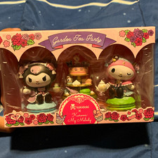 tokidoki x Sanrio Kuromi & My Melody Garden Tea Party Boxed Figurine Set picture