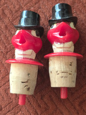 Vintage Hard Red Plastic Dapper Bird Bottle Stoppers Schenley Scotch Whiskey NOS picture