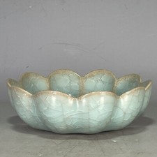 Song Dynasty Ru Porcelain Ice Cracked Opening Mouth Wash Decoration Collection picture