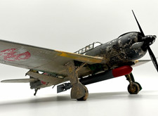 Pro Built 1:48 scale Nakajima B6N2 Tenzan “Jill” torpedo bomber scale model picture