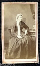 19th century..PHOTO CDV J.LARRIBAU IN PARIS...PORTRAIT OF A WOMAN..NAPOLEON III ERA...1 picture