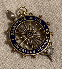 Vtg 14K Gold DAR Daughters of the American Revolution Insignia Pin Caldwell picture