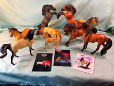 Vintage 1992-1996 Breyer Mesteño The Messenger Mustang Series 9 Horse Set picture