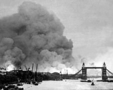 Aftermath of Air Raid on London 1940, German Bombing, 8x10 WWII Photo 538a picture