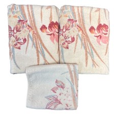 VTG JC PENNEY TOWELS Set Of 3 Floral Design USA 🇺🇸 picture