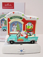 Hallmark Ornament 2023 Joanne’s Christmas Boutique Happy Holiday Parade NEW B17 picture