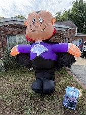 VINTAGE GEMMY 8 FT GIANT AIRBLOWN INFLATABLE LIGHTED DRACULA VAMPIRE picture