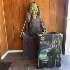SWINGING SWAMP HAG CLASSIC SPIRIT HALLOWEEN LIFE-SIZE ANIMATRONIC W ORIGINAL BOX picture