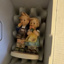 Hummel Accents We Congratulate Gift Set picture