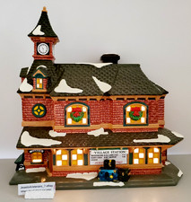 Department 56 Snow Village - Village Station #54380 Piece is MINT💖 picture