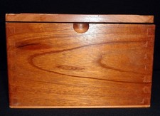CENTENO TALLER DE CARPENTERIA Hinged Tongue-In-Groove Box picture
