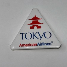 VINTAGE nos PINBACK BUTTON - TRIANGLE SHAPE - AMERICAN AIRLINES - TOKYO picture