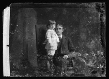 Photo:Fraser G.C. Man and Child Portrait 1894-1901 picture